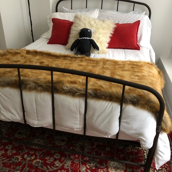 Target / Throw Pillows - Picture 2 of 3